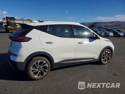 Trzecie zdjęcie samochodu z tyłu: 2023 CHEVROLET BOLT EUV PREMIER VIN:1G1FZ6S01P4196705 - miniatura