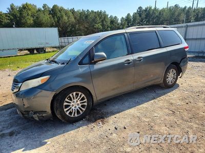 2012 TOYOTA SIENNA XLE 8-PASSENGER 5TDYK3DC3CS266391 - główne zdjęcie licytacji z USA - miniatura