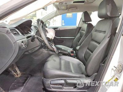 Zdjęcie 7 z 12 samochodu: 2017 VOLKSWAGEN JETTA SE VIN:3VWDB7AJ0HM404272 - miniatura