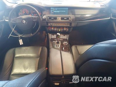 Zdjęcie 8 z 12 samochodu: 2012 BMW 528 XI VIN:WBAXH5C59CDW03728 - miniatura