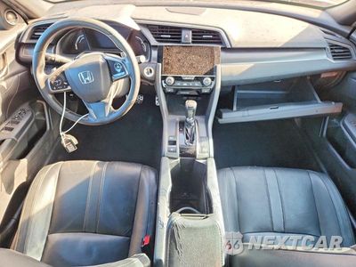 Zdjęcie 8 z 12 samochodu: 2018 HONDA CIVIC SPORT TOURING VIN:SHHFK7H96JU401604 - miniatura