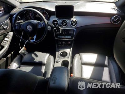 Zdjęcie 8 z 13 samochodu: 2020 MERCEDES-BENZ GLA 250 VIN:WDCTG4EB0LU024221 - miniatura