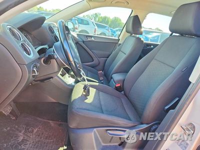 Zdjęcie 7 z 12 samochodu: 2017 VOLKSWAGEN TIGUAN S VIN:WVGBV7AX4HK054668 - miniatura