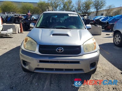 Piąte zdjęcie samochodu w środku: 2004 TOYOTA RAV4 BASE VIN:JTEGD20V440026595 - miniatura