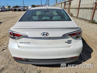 Zdjęcie 6 z 12 samochodu: 2017 HYUNDAI SONATA PLUG-IN HYBRID LIMITED VIN:KMHE54L26HA049250 - miniatura
