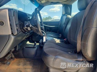 Zdjęcie 7 z 12 samochodu: 2001 CHEVROLET SILVERADO K1500 VIN:1GCEK14W71Z294658 - miniatura