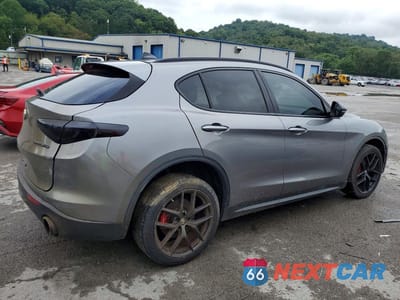 Trzecie zdjęcie samochodu z tyłu: 2019 ALFA ROMEO STELVIO VIN:ZASPAKAN4K7C38940 - miniatura