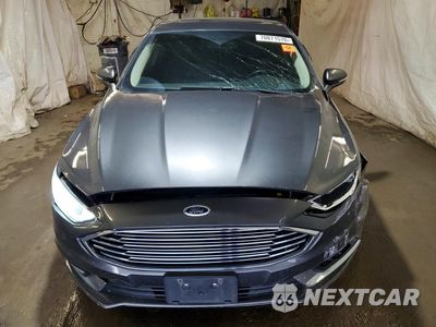 Piąte zdjęcie samochodu w środku: 2017 FORD FUSION SE VIN:3FA6P0T97HR333328 - miniatura