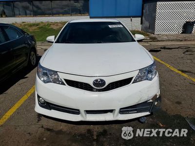 Piąte zdjęcie samochodu w środku: 2014 TOYOTA CAMRY SE VIN:4T1BF1FK0EU351668 - miniatura