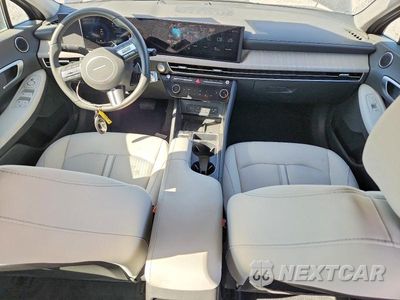 Zdjęcie 8 z 12 samochodu: 2025 HYUNDAI SONATA HYBRID SEL VIN:KMHL34JJ2SA111290 - miniatura