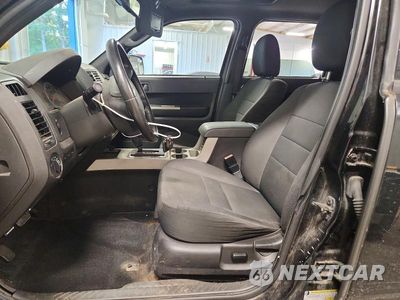 Zdjęcie 7 z 13 samochodu: 2010 FORD ESCAPE XLT VIN:1FMCU9D77AKB52839 - miniatura