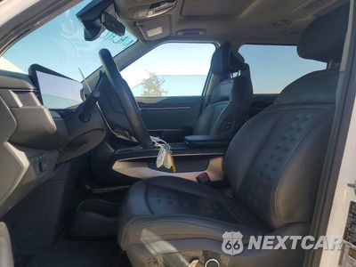 Zdjęcie 7 z 14 samochodu: 2025 KIA EV9 WIND VIN:5XYAFFS54SG001535 - miniatura