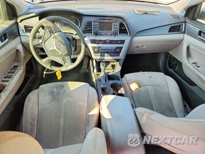 Zdjęcie 8 z 12 samochodu: 2015 HYUNDAI SONATA SPORT VIN:5NPE34AF8FH022363 - miniatura