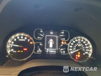 Zdjęcie 9 z 12 samochodu: 2018 TOYOTA TUNDRA SR5 VIN:5TFUY5F19JX734961 - miniatura
