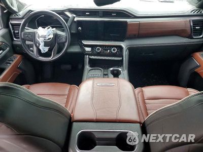 Zdjęcie 8 z 12 samochodu: 2025 GMC SIERRA K2500 DENALI ULTIMATE VIN:1GT4UXEY1SF162331 - miniatura