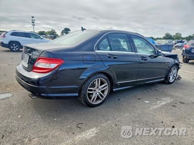 Trzecie zdjęcie samochodu z tyłu: 2010 MERCEDES-BENZ C 300 4MATIC VIN:WDDGF8BB2AR089132 - miniatura