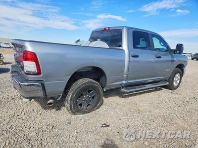 Trzecie zdjęcie samochodu z tyłu: 2024 RAM 2500 BIG HORN VIN:3C6UR5DL8RG303018 - miniatura