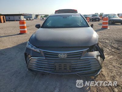 Piąte zdjęcie samochodu w środku: 2019 TOYOTA AVALON HYBRID XLE VIN:4T1B21FB5KU004733 - miniatura