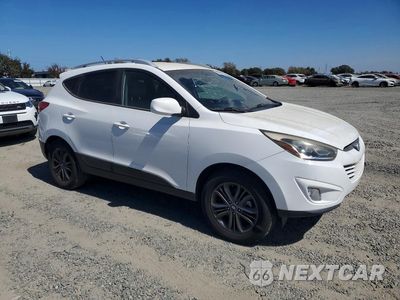 Czwarte zdjęcie samochodu z boku: 2015 HYUNDAI TUCSON SE VIN:KM8JU3AG5FU054820 - miniatura