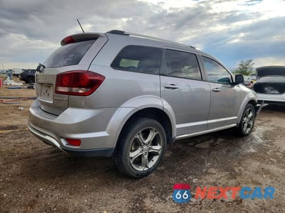 Trzecie zdjęcie samochodu z tyłu: 2017 DODGE JOURNEY CROSSROAD VIN:3C4PDDGG4HT560907 - miniatura