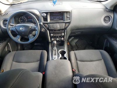 Zdjęcie 8 z 12 samochodu: 2017 NISSAN PATHFINDER SV VIN:5N1DR2MM4HC626852 - miniatura