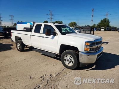 Czwarte zdjęcie samochodu z boku: 2019 CHEVROLET SILVERADO K2500 HEAVY DUTY VIN:2GC2KREG5K1222523 - miniatura