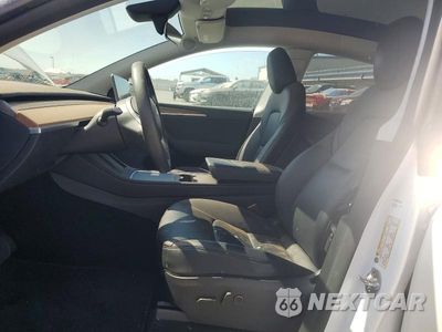 Zdjęcie 7 z 13 samochodu: 2025 TESLA MODEL Y VIN:7SAYGAEE2SF241624 - miniatura