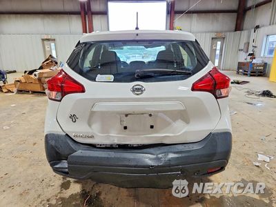 Zdjęcie 6 z 13 samochodu: 2019 KIA KICKS VIN:3N1CP5CU2KL511707 - miniatura