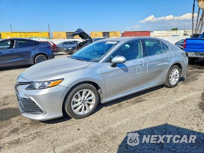 2023 TOYOTA CAMRY LE 4T1C11AK8PU141770 - główne zdjęcie licytacji z USA - miniatura
