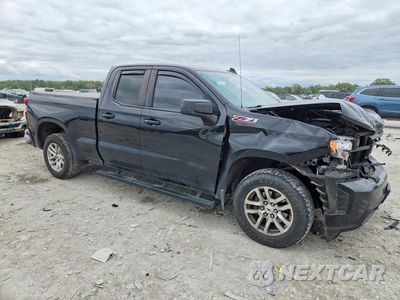 Czwarte zdjęcie samochodu z boku: 2019 CHEVROLET SILVERADO K1500 RST VIN:1GCRYEED0KZ296712 - miniatura