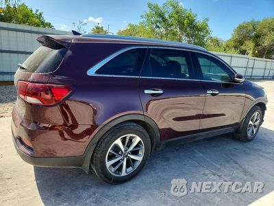 Trzecie zdjęcie samochodu z tyłu: 2019 KIA SORENTO EX V6 VIN:5XYPH4A5XKG497046 - miniatura