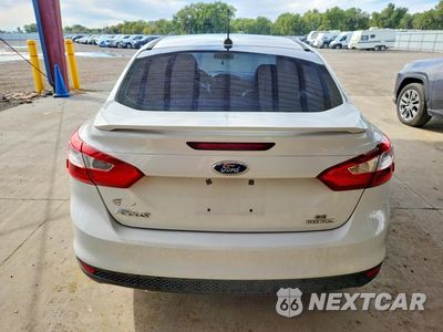Zdjęcie 6 z 12 samochodu: 2014 FORD FOCUS SE VIN:1FADP3F24EL115218 - miniatura