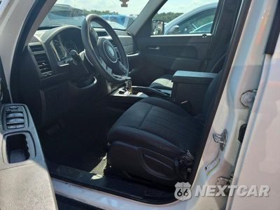 Zdjęcie 7 z 12 samochodu: 2012 JEEP LIBERTY SPORT VIN:1C4PJMAK0CW157130 - miniatura