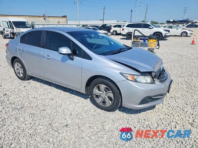 Czwarte zdjęcie samochodu z boku: 2013 HONDA CIVIC LX VIN:19XFB2F53DE024664 - miniatura
