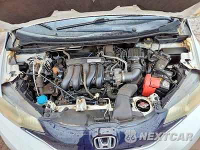 Zdjęcie 11 z 12 samochodu: 2016 HONDA FIT EX VIN:JHMGK5H70GX037346 - miniatura