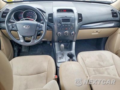 Zdjęcie 8 z 13 samochodu: 2011 KIA SORENTO LX VIN:5XYKT3A15BG005135 - miniatura