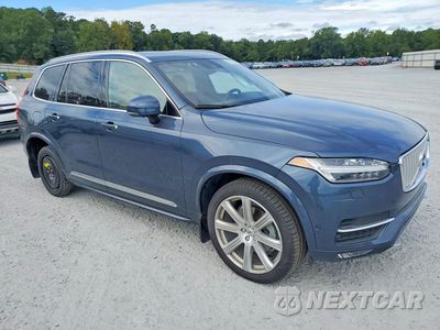 Czwarte zdjęcie samochodu z boku: 2019 VOLVO XC90 T6 INSCRIPTION VIN:YV4A22PLXK1490645 - miniatura