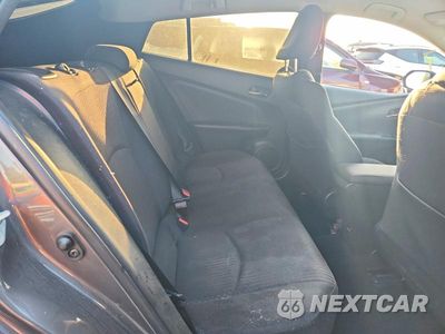 Zdjęcie 10 z 12 samochodu: 2017 TOYOTA PRIUS TWO VIN:JTDKBRFU5H3540715 - miniatura