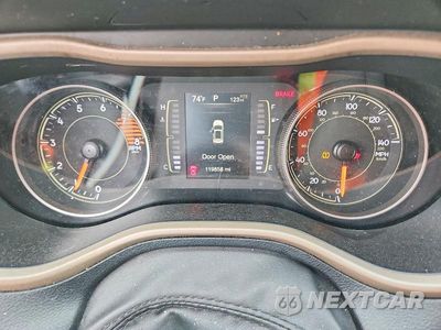 Zdjęcie 9 z 13 samochodu: 2017 JEEP CHEROKEE LATITUDE VIN:1C4PJMCS1HD213799 - miniatura