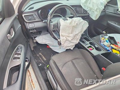 Zdjęcie 8 z 12 samochodu: 2016 KIA OPTIMA LX VIN:KNAGT4L36G5073371 - miniatura