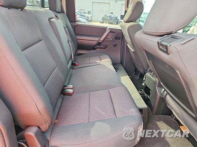 Zdjęcie 10 z 12 samochodu: 2013 NISSAN TITAN SV VIN:1N6BA0ED3DN313776 - miniatura