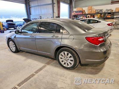 Drugie zdjęcie samochodu z przodu: 2013 CHRYSLER 200 LX VIN:1C3CCBAB0DN568925 - miniatura