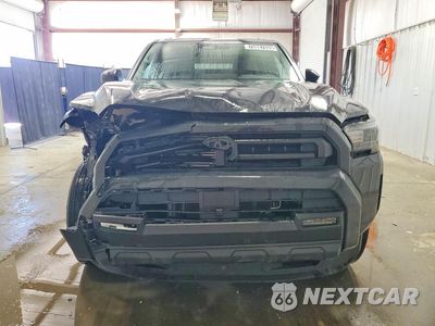 Piąte zdjęcie samochodu w środku: 2026 TOYOTA 4RUNNER SR5 VIN:JTEVA5BR4T5141863 - miniatura