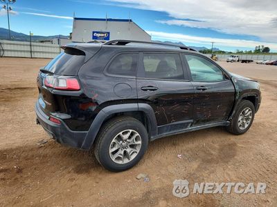 Trzecie zdjęcie samochodu z tyłu: 2022 JEEP CHEROKEE TRAILHAWK VIN:1C4PJMBX4ND554753 - miniatura
