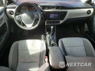 Zdjęcie 8 z 12 samochodu: 2017 TOYOTA COROLLA LE VIN:5YFBURHEXHP710512 - miniatura