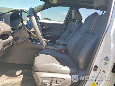 Zdjęcie 7 z 13 samochodu: 2025 TOYOTA RAV4 XSE VIN:JTMFB3FV9SD269988 - miniatura