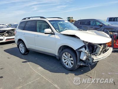 Czwarte zdjęcie samochodu z boku: 2013 SUBARU FORESTER 2.5X PREMIUM VIN:JF2SHADC4DG433458 - miniatura
