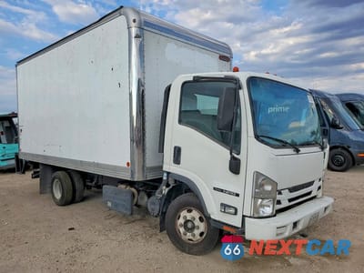 Czwarte zdjęcie samochodu z boku: 2018 ISUZU NPR - BOX TRUCK VIN:JALB4W178J7F00123 - miniatura