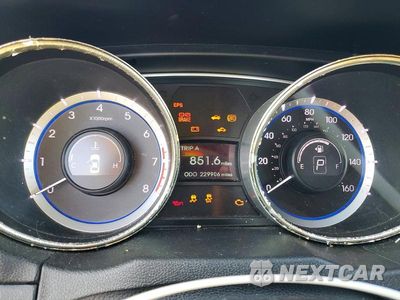 Zdjęcie 9 z 12 samochodu: 2011 HYUNDAI SONATA SE VIN:5NPEC4AC4BH012512 - miniatura
