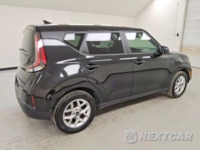 Trzecie zdjęcie samochodu z tyłu: 2025 KIA SOUL LX VIN:KNDJ23AU5S7930794 - miniatura